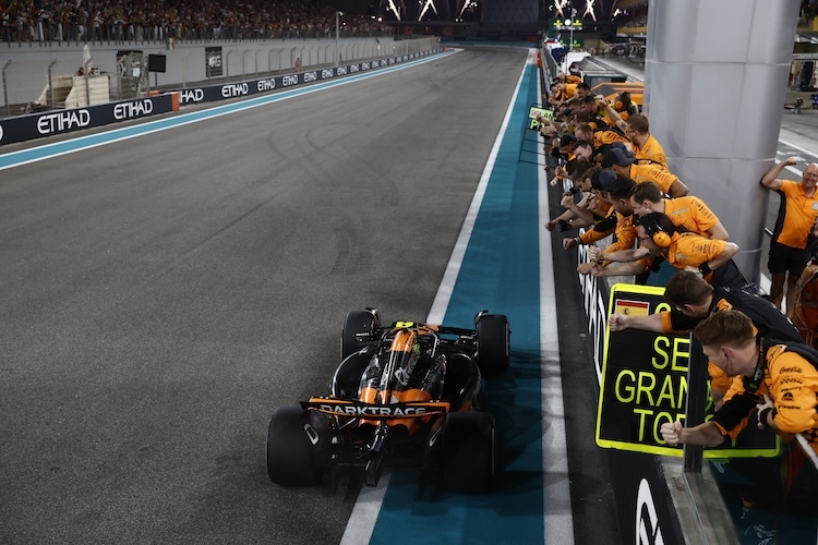 Polesetter Lando Norris siegte in Abu Dhabi und sicherte McLaren damit den WM-Titel der Konstrukteure