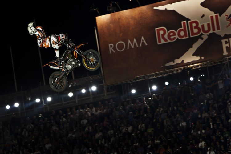 Die Red Bull X-Fighters World Tour 2010 gastierte in Rom 
