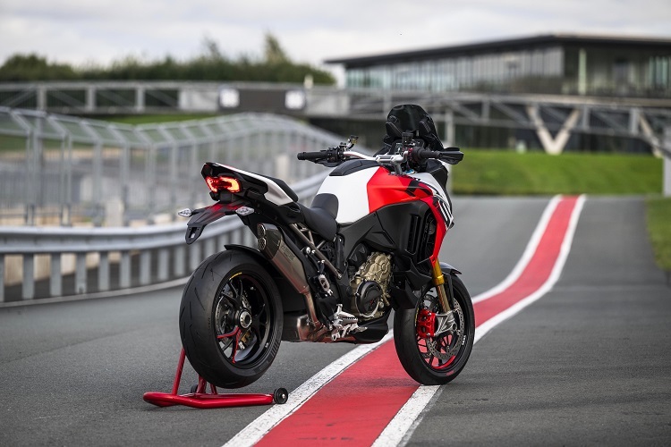 Supermoto mit Superbike-Motor: Ducati Multistrada V4 RS