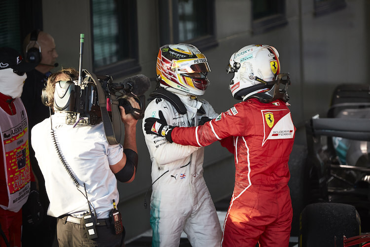 Lewis Hamilton und Sebastian Vettel nach dem Australien-GP 2017