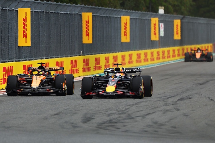 Oscar Piastri gegen Max Verstappen