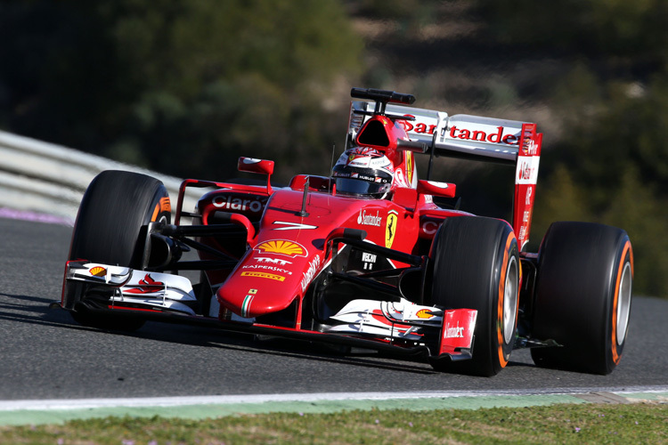 Kimi Räikkönen im Ferrari auf dem Weg zur Bestzeit