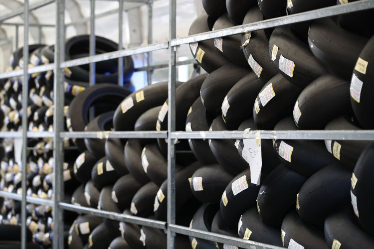 Pirelli Reifen