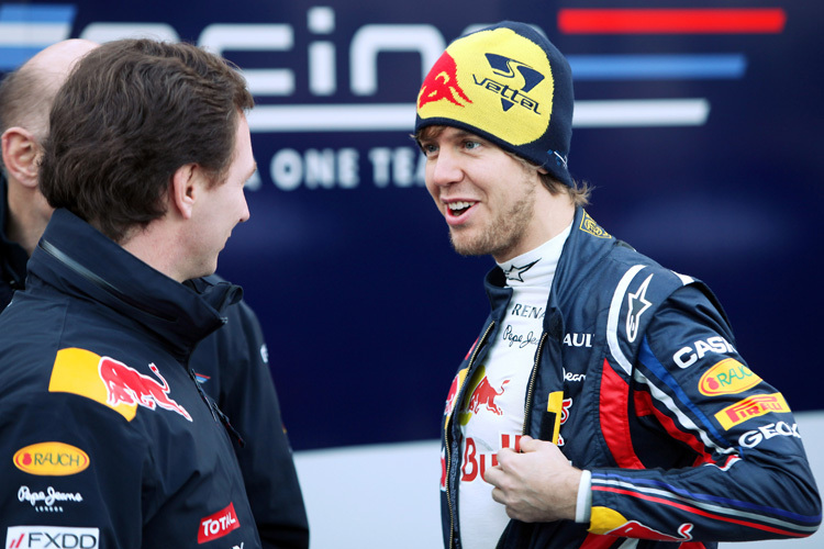 Teamchef Horner mit Sebastian Vettel