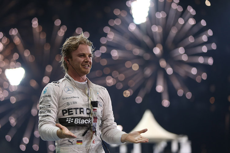Nico Rosberg trat mit Feuerwerk ab