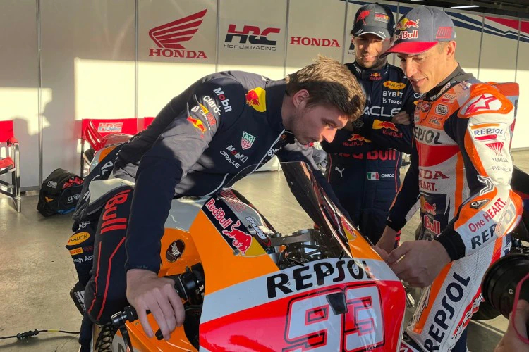 Max Verstappen würde gerne einmal auf einem MotoGP-Bike Gas geben