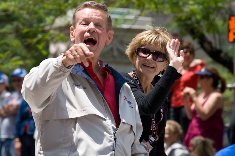 Mit Ehefrau Lisa 2011 als Ehrengast beim Indy 500