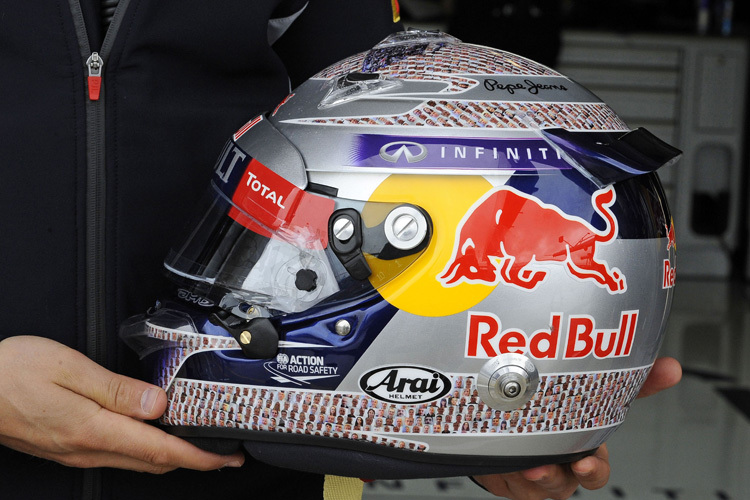 Der Vettel-Helm von Silverstone mit den Porträts seiner Mitarbeiter
