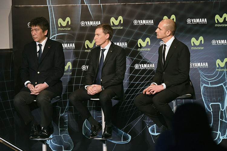 Yamaha-MotoGP-Projektleiter Kouichi Tsuji, Sportdirektor Lin Jarvis und Teammanager Massimo Meregalli