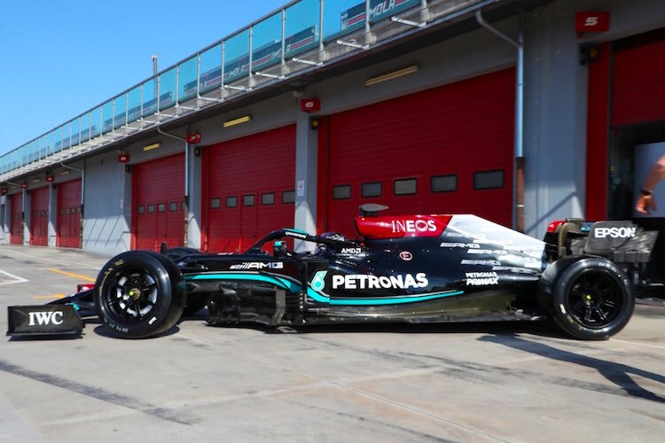 Lewis Hamilton testet 2022er Reifen