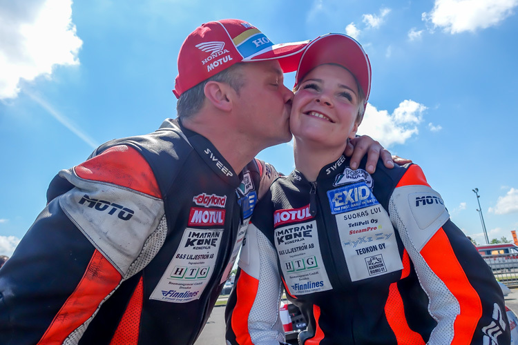 Sidecar Weltmeister 2016: Pekka Päivärinta und Kirsi Kainulainen