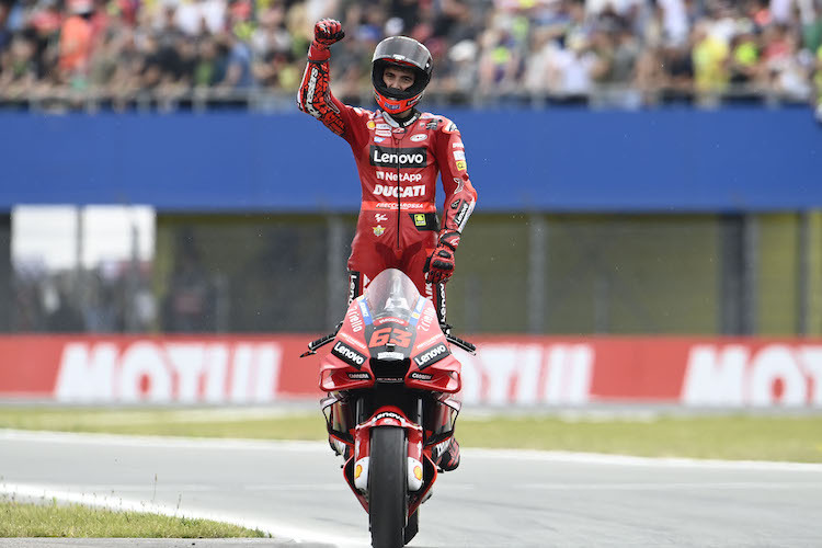 Francesco Bagnaia gewinnt das Rennen