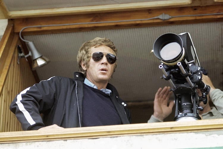 Steve McQueen bei den Dreharbeiten in Le Mans