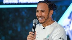 F1 2019 Mercedes - Lewis Hamilton besucht die Petronas Towers