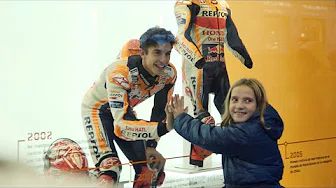 MotoGP 2019 - Marc Márquez als lebende Schaufensterpuppe