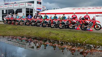 Motocross-WM MXGP 2020 Honda - Familienfoto in Valkenswaard