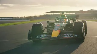 F1 2022 - Max Verstappen und der RB18 erstmals auf der Strecke