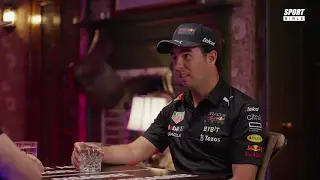 F1 2022 Red Bull Ring - Max Verstappen und Sergio Perez diskutieren